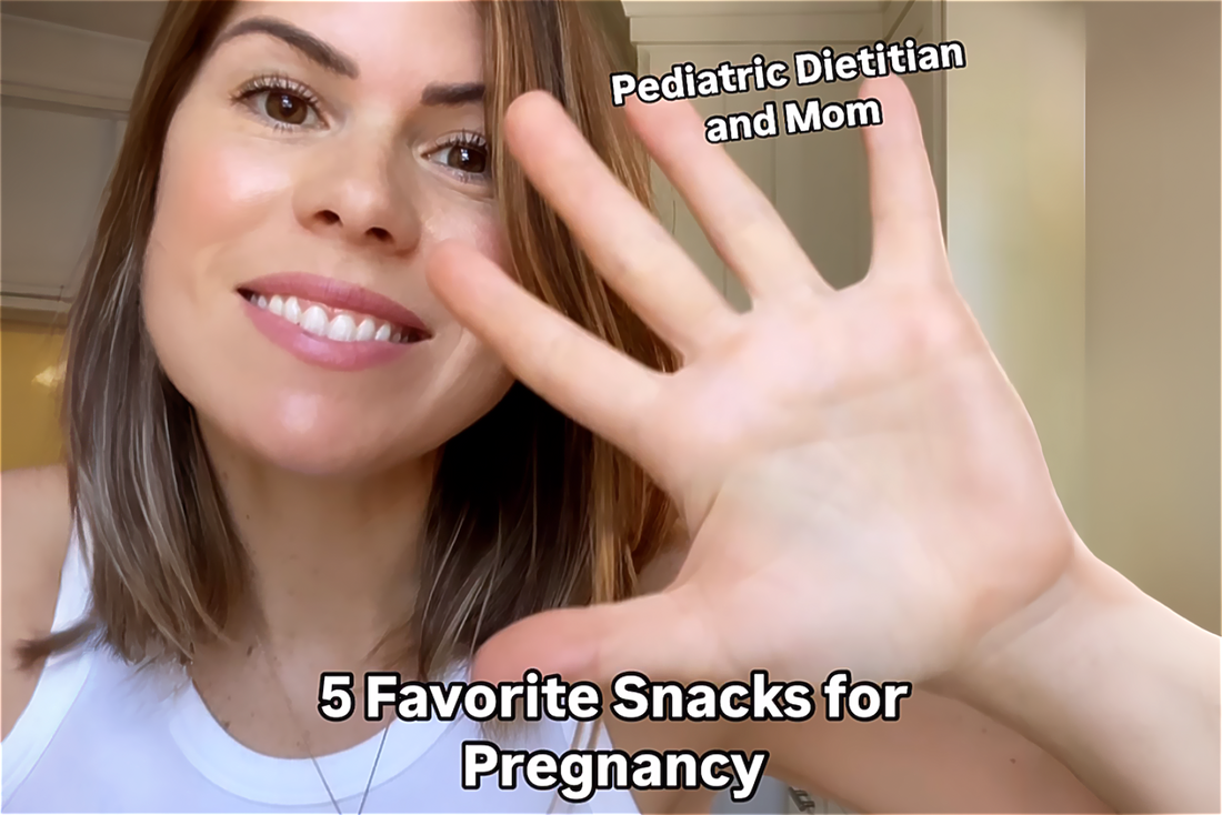 A mom holding up her hand with all five fingers shown to symbolize 5 favorite snacks for pregnancy.