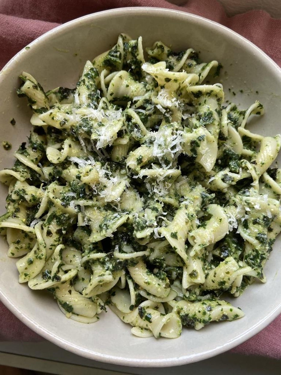 Kale seaweed pesto with gimme sea salt seaweed snack.